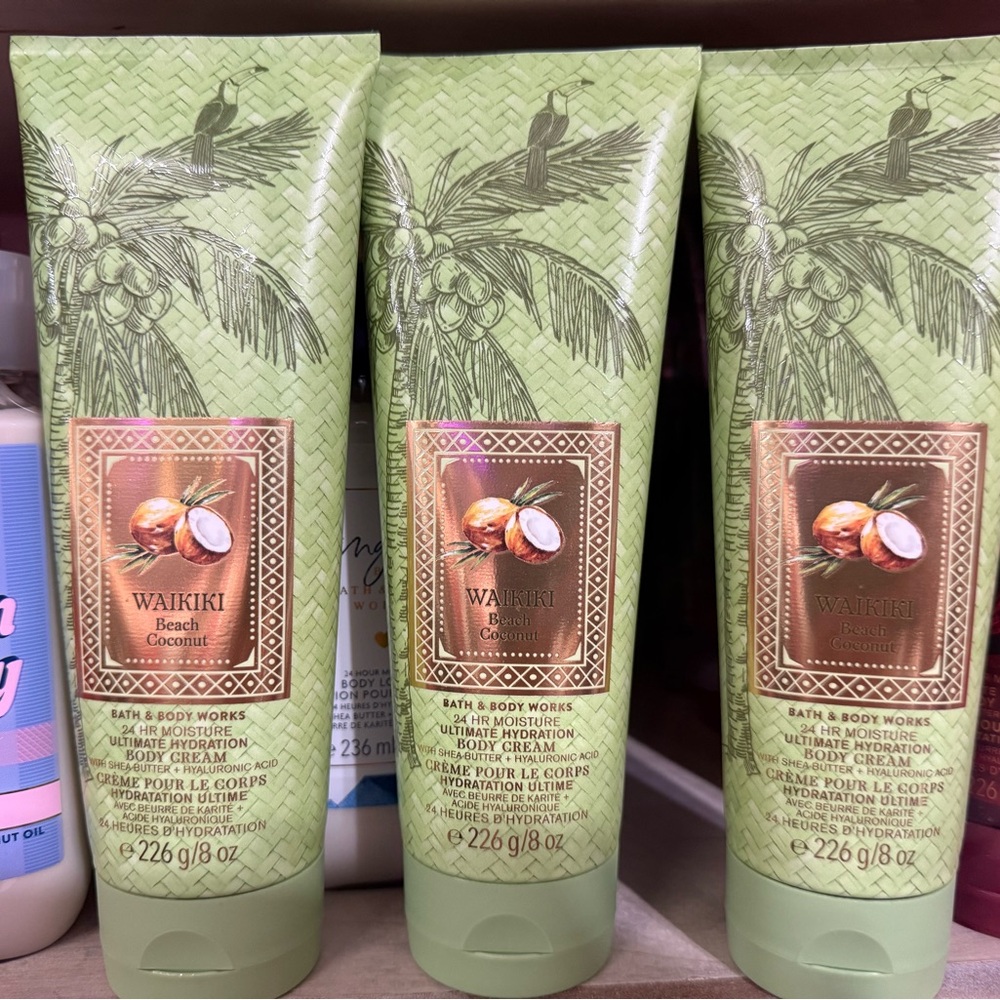 3 Bath & Body Works Waikiki Beach Coconut Cream - Green